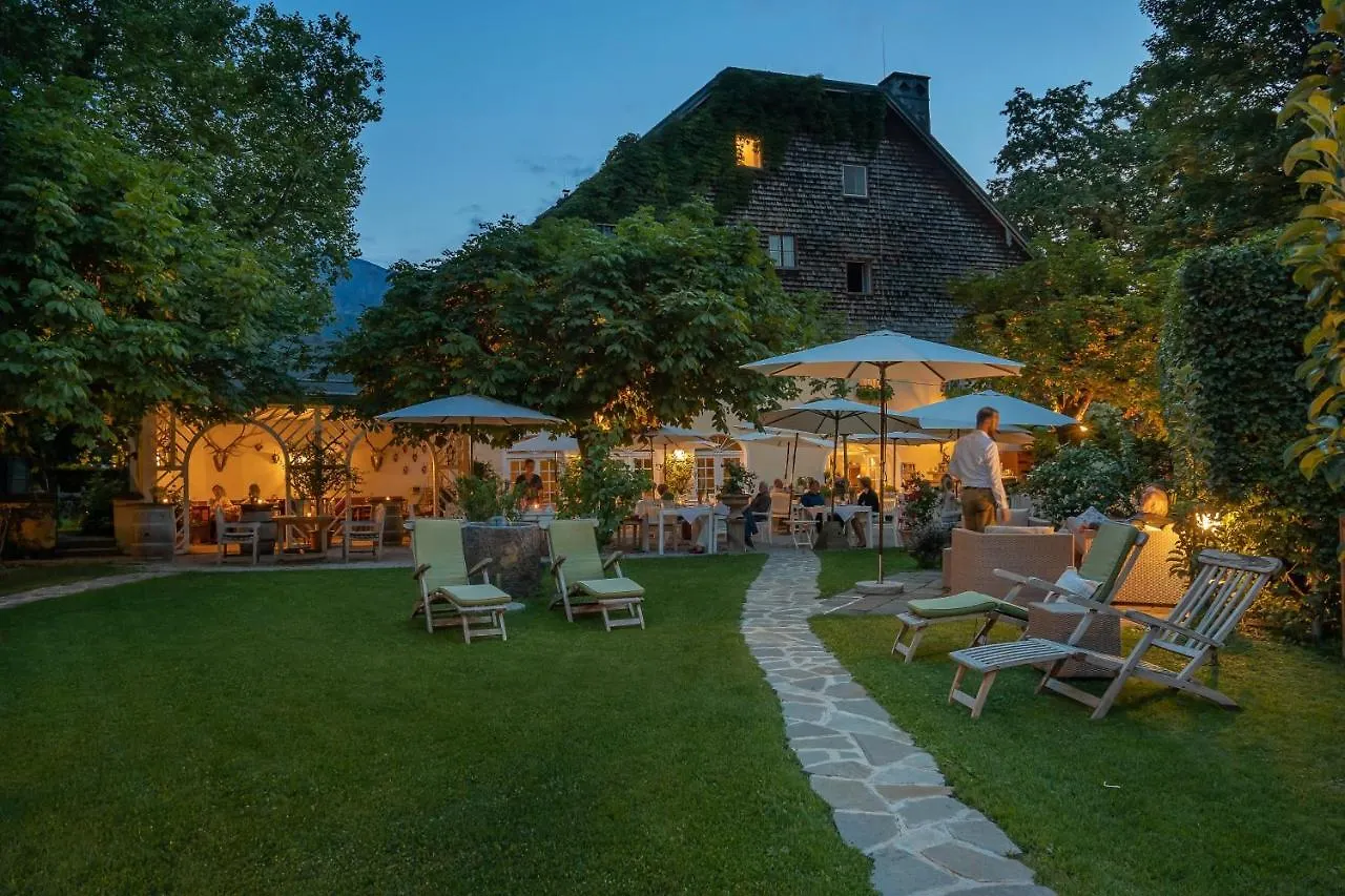 Der Schlosswirt Zu Anif - Biedermeierhotel Und Restaurant