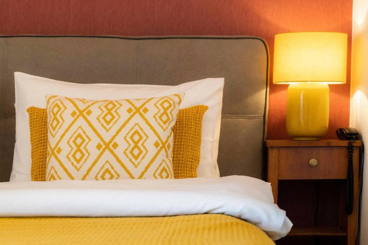 Der Schlosswirt Zu Anif - Biedermeierhotel Und Restaurant 4*,