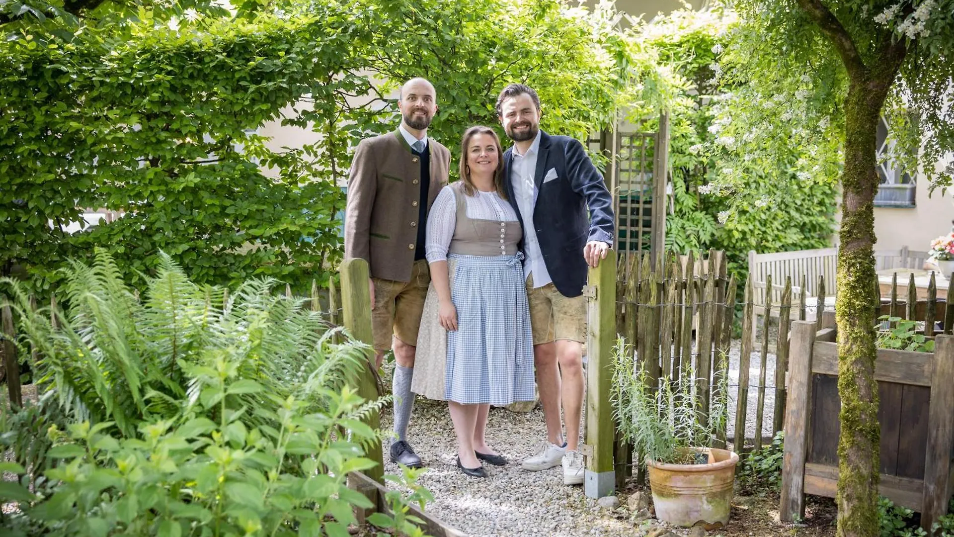 Der Schlosswirt Zu Anif - Biedermeierhotel Und Restaurant 4*,  Austria